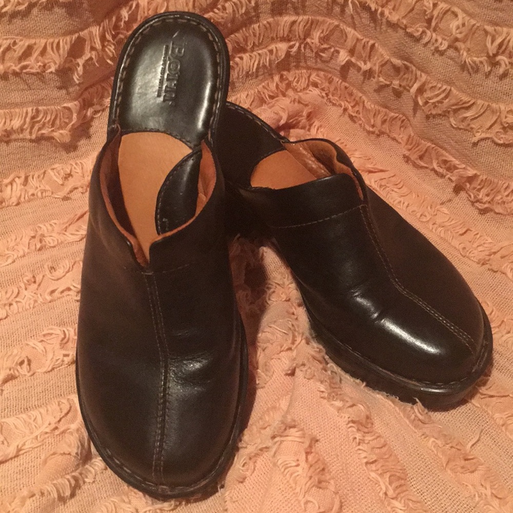 Born women’s black heels, very comfortable